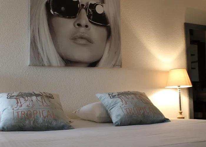 Brigitte Centre Tropez Parking Piscine Wifi Vue