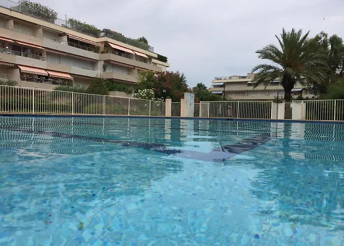 Apartamento Brigitte Centre Tropez Parking Piscine Wifi Vue