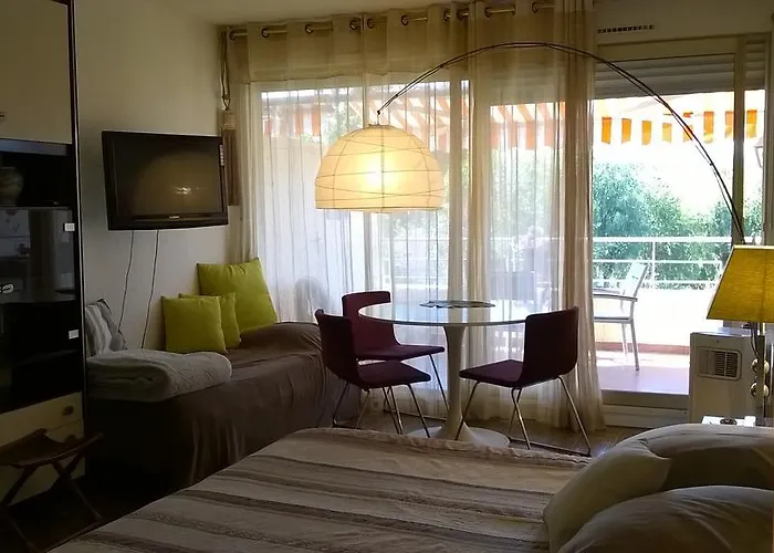 Brigitte Centre Tropez Parking Piscine Wifi Vue Appartement Saint-Tropez